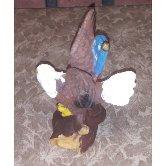 Bald Eagle w/American Flag Statue Figurine 4" x 4" resin JULY 4TH PATRIOTIC - Picture 4 of 8